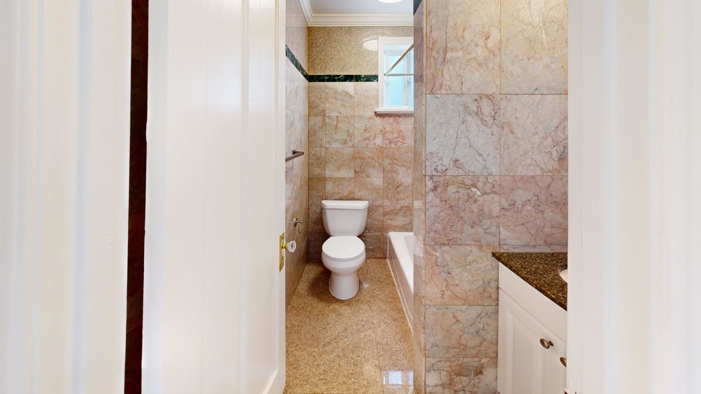621 Stockton Image 21