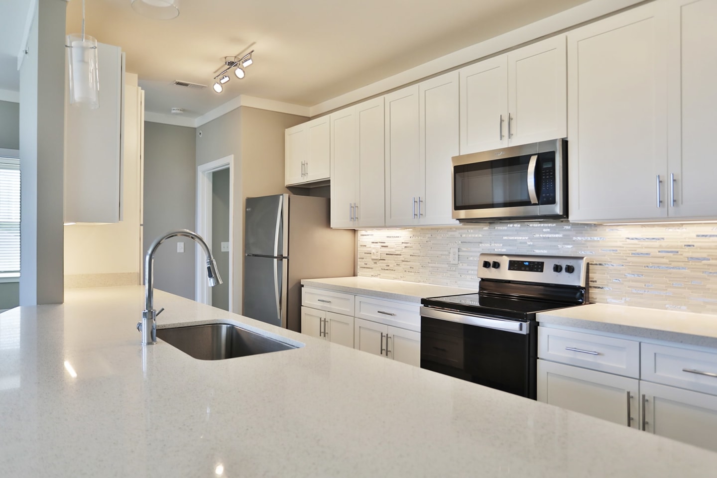 Element Oakwood Image 30
