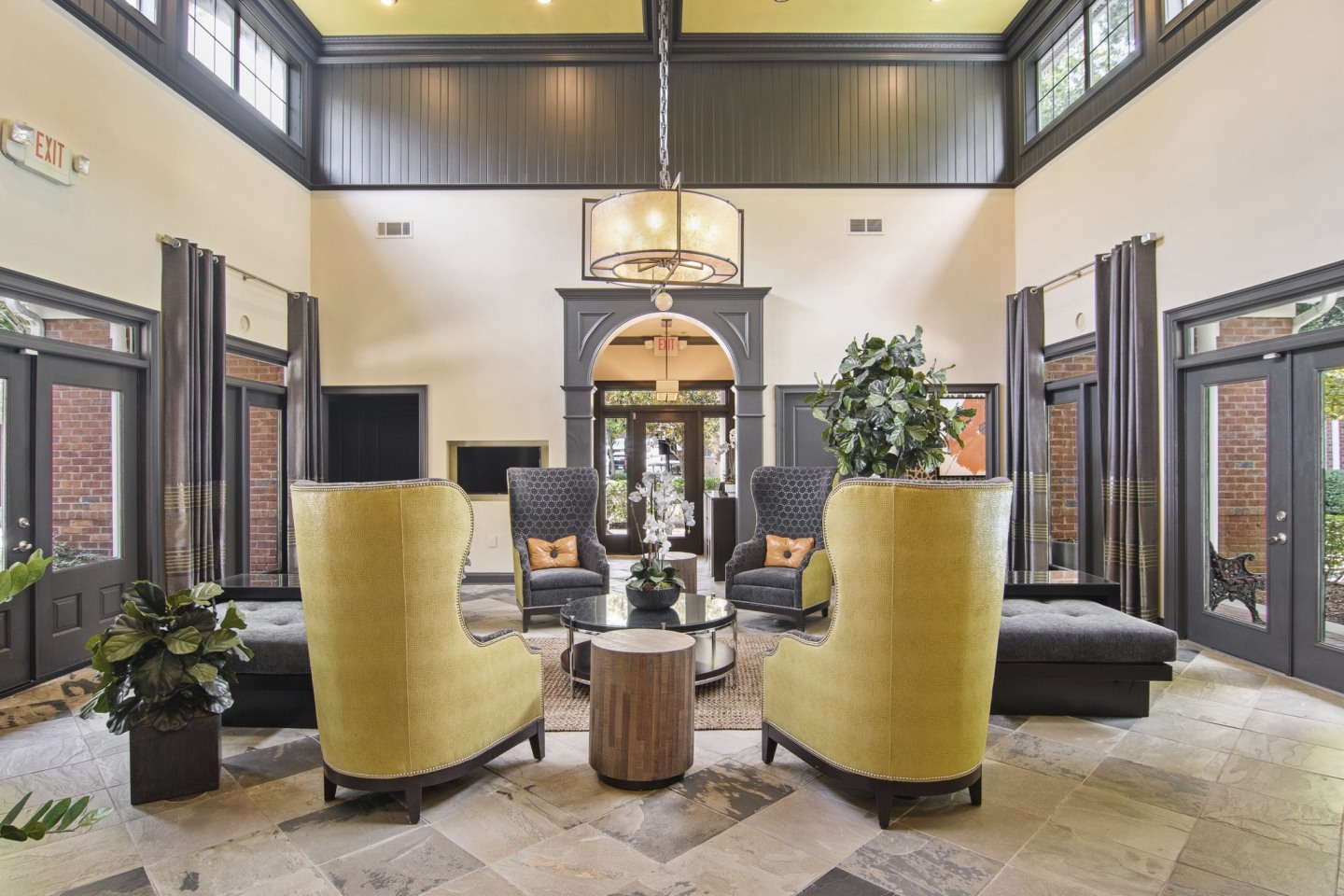 Gables Montclair Image 13