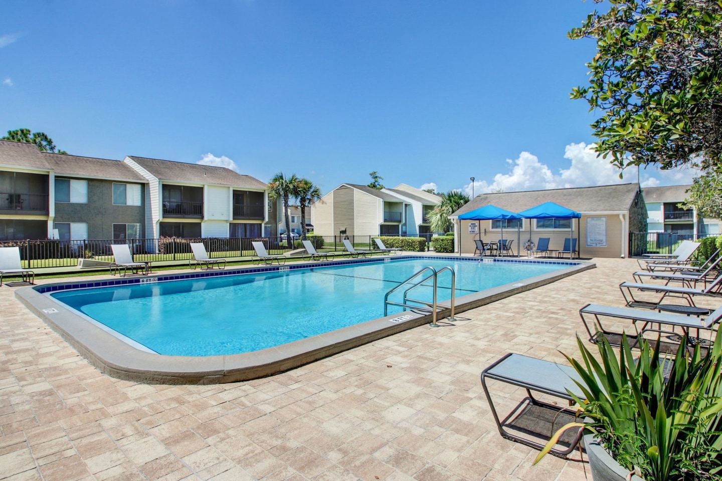 The Fountains at Deerwood Image 17