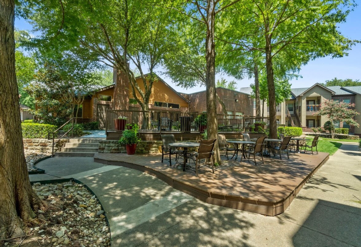 Larkin Apartment Homes Image 9