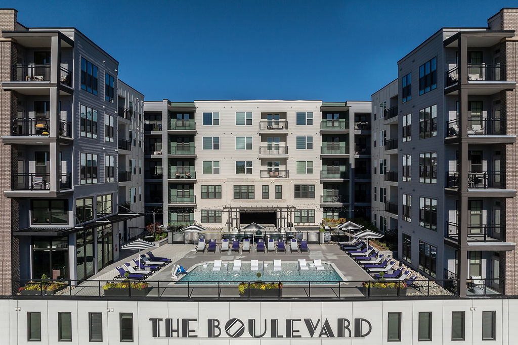 The Boulevard Image 29