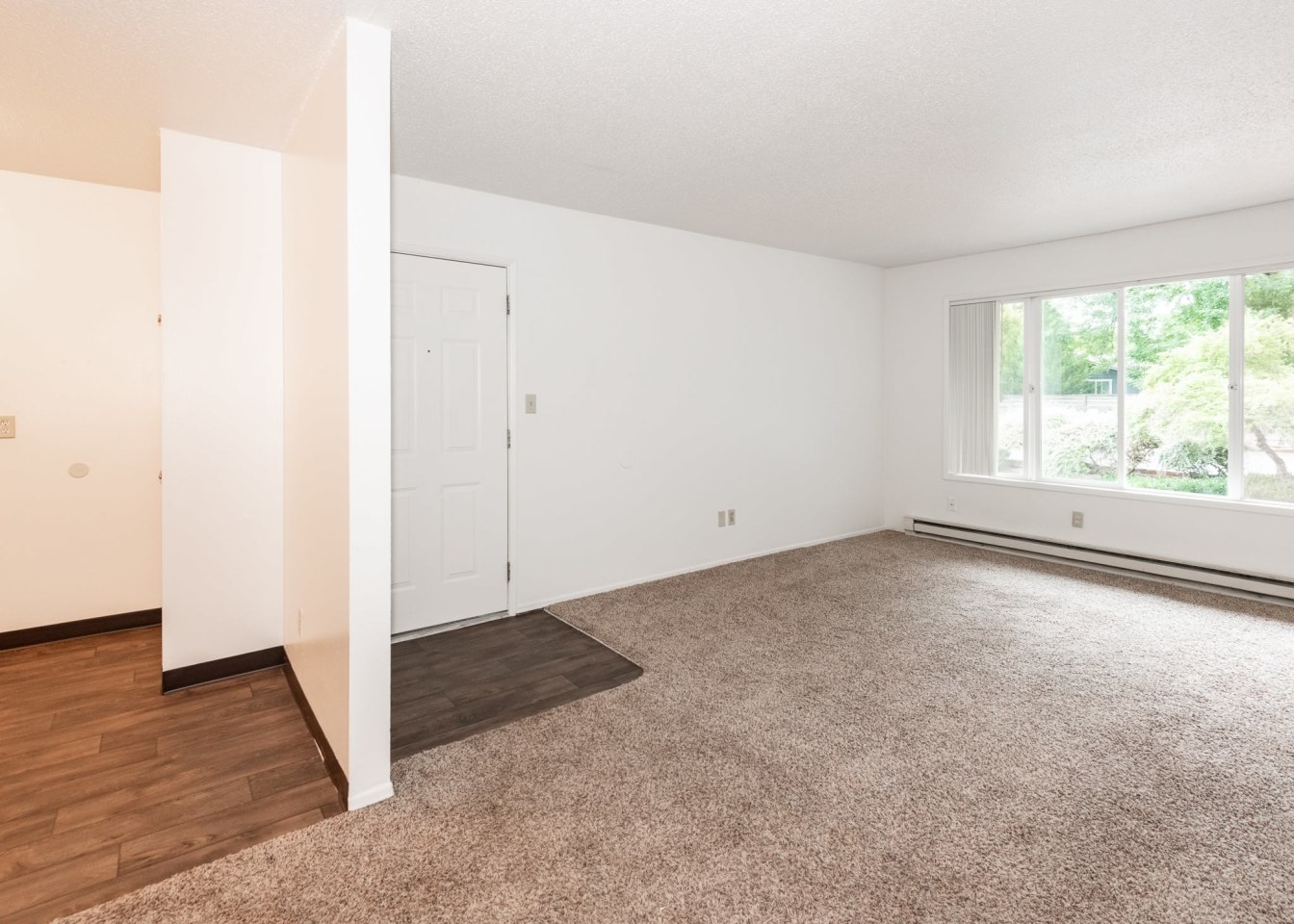 Churchill Gardens Apartments Image 12