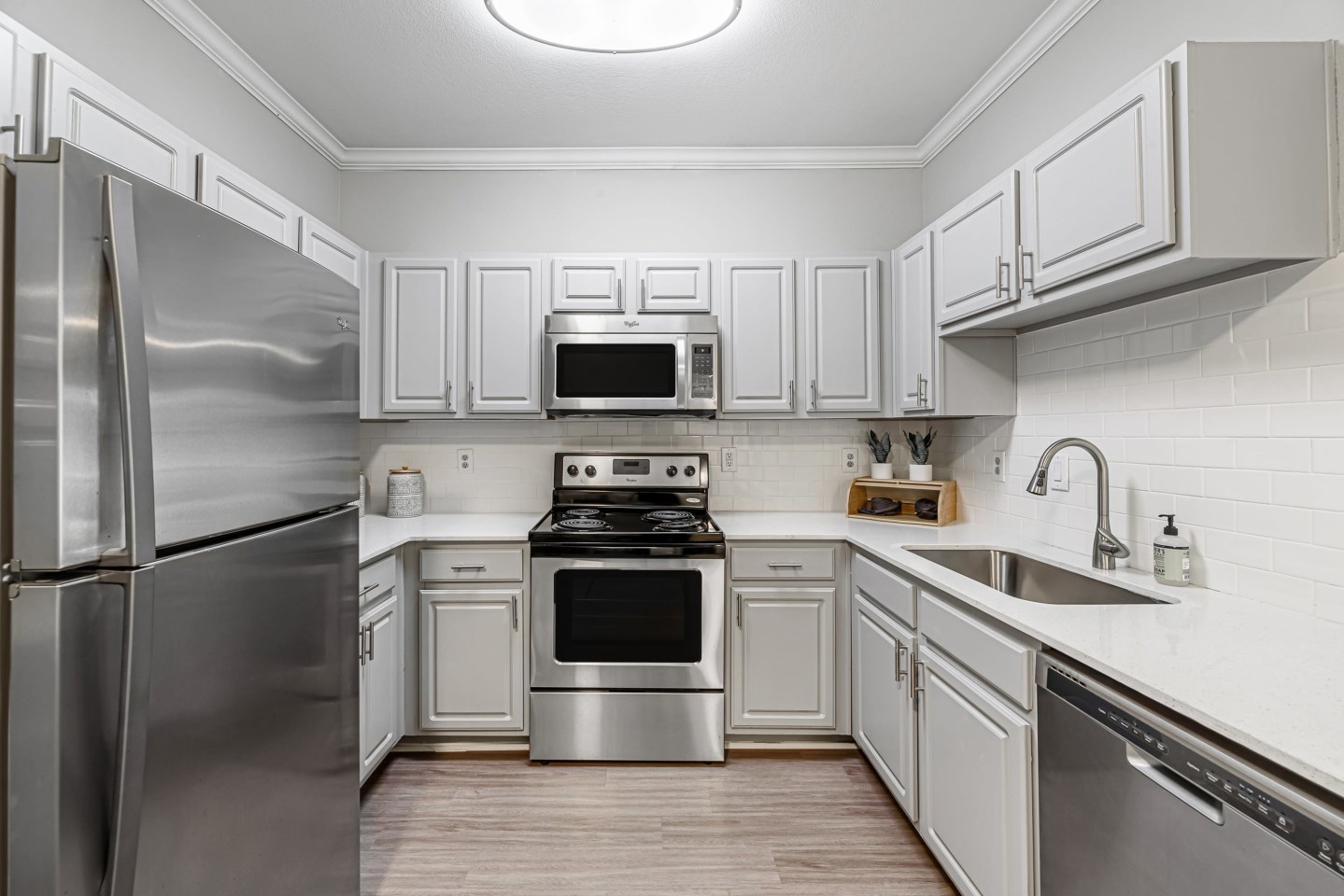 Oasis at Piney Point Image 33
