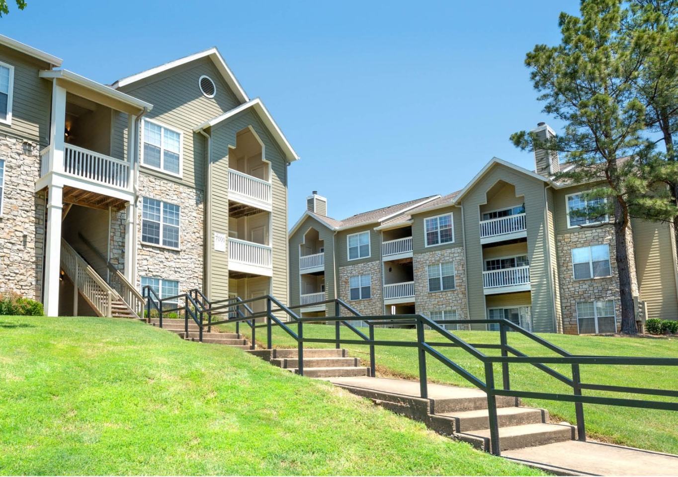 Chenal Commons Image 3