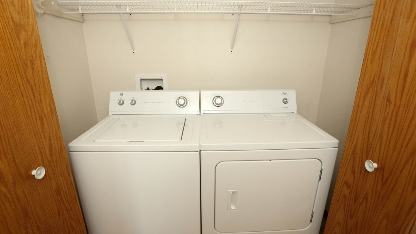 Mill Pond  Apartments Image 12