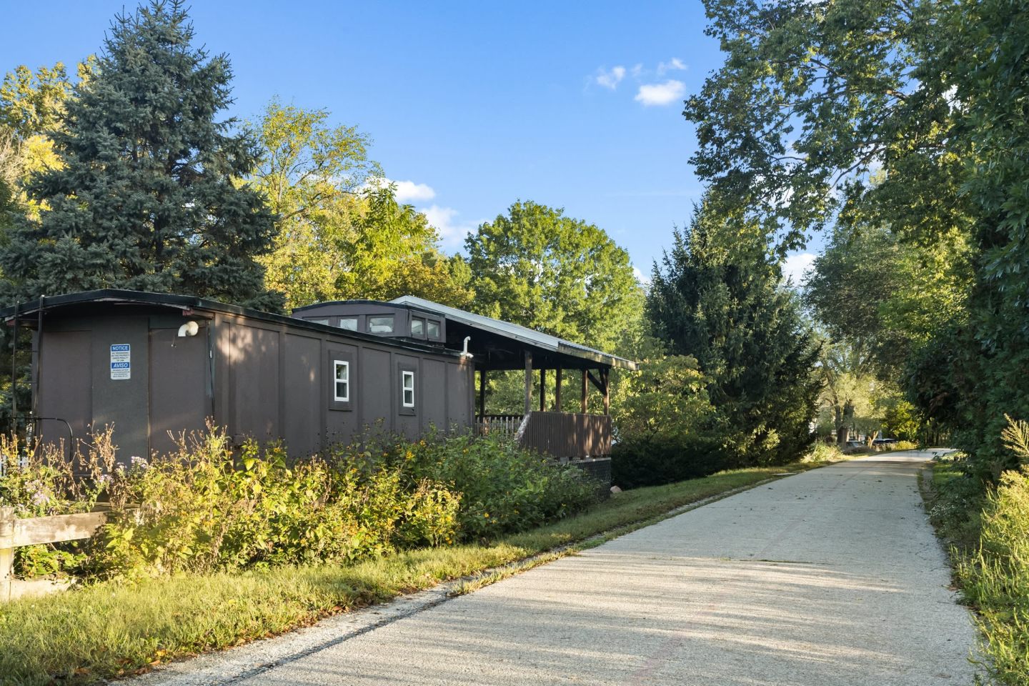 Monon Living Image 101
