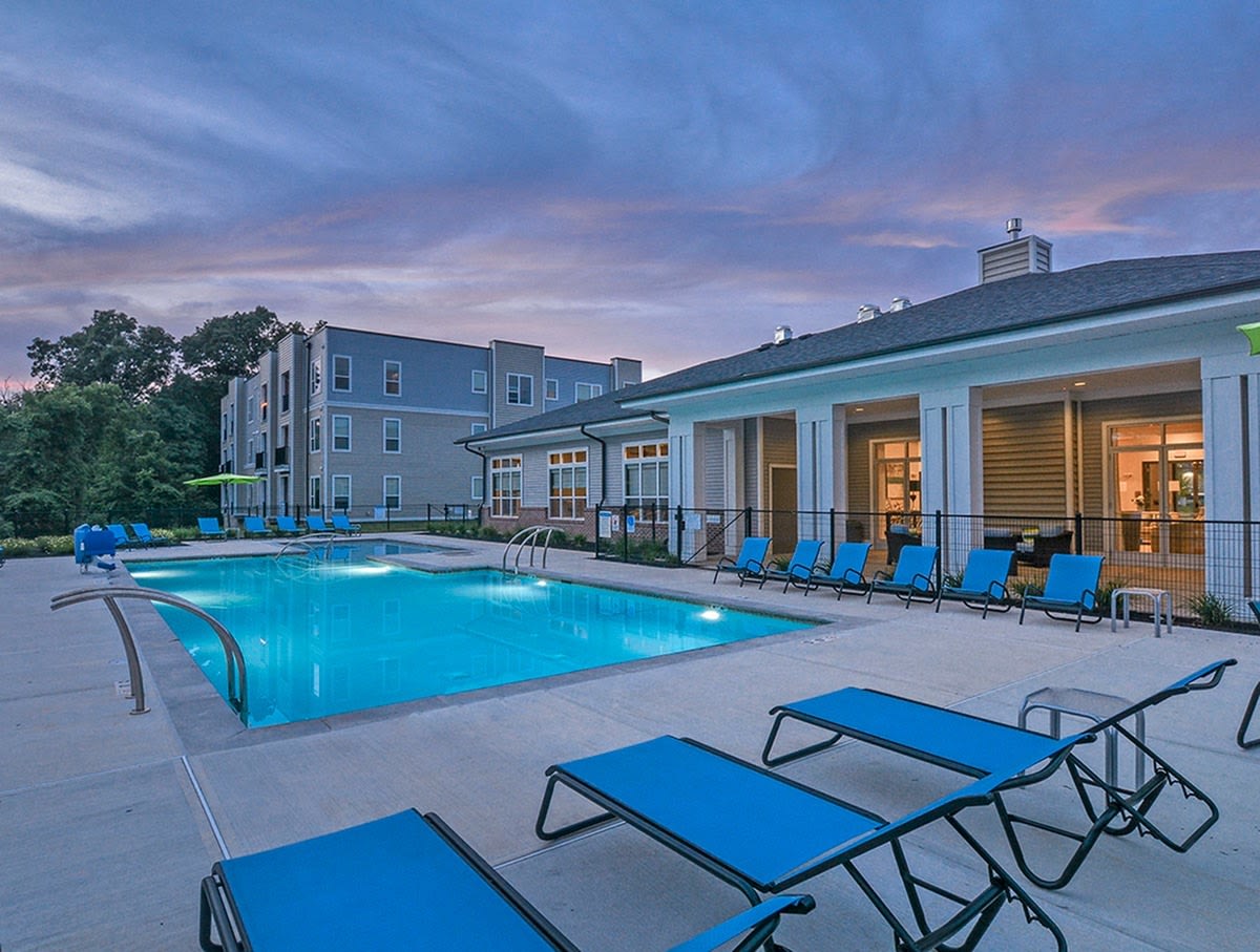 Westside Apartments and Shopping Image 9