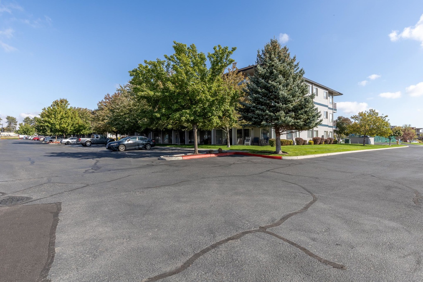 Shoreline Village Apartment Homes Image 16
