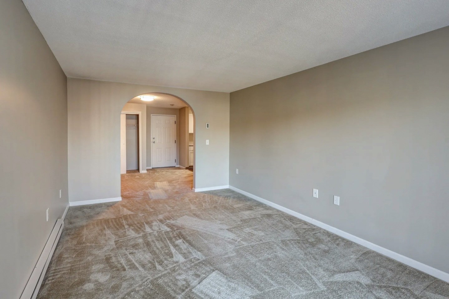 PRINCETON PLACE APARTMENTS Image 2