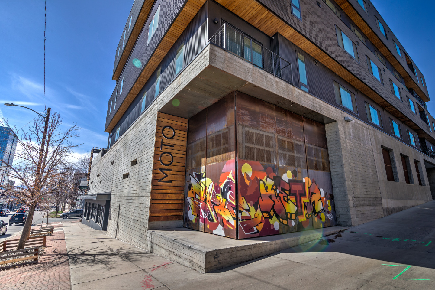 MOTO Apartments Image 5