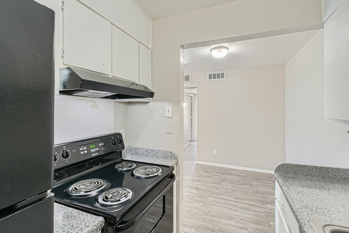 The Courtland Image 17