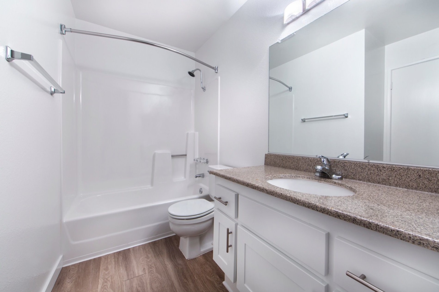 Pacific Pointe Image 18