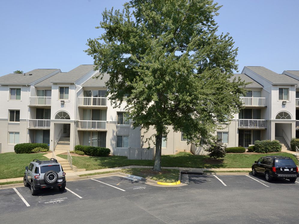 eaves Tysons Corner Image 23