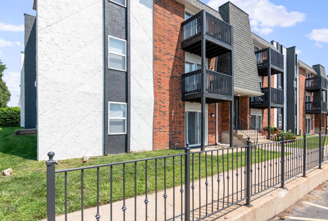 Oval Spring Apartments Image 19