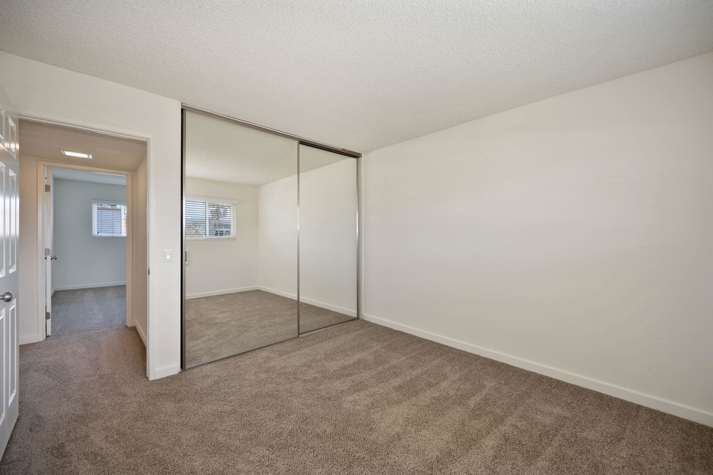 Coast Village Apartment Homes Image 21