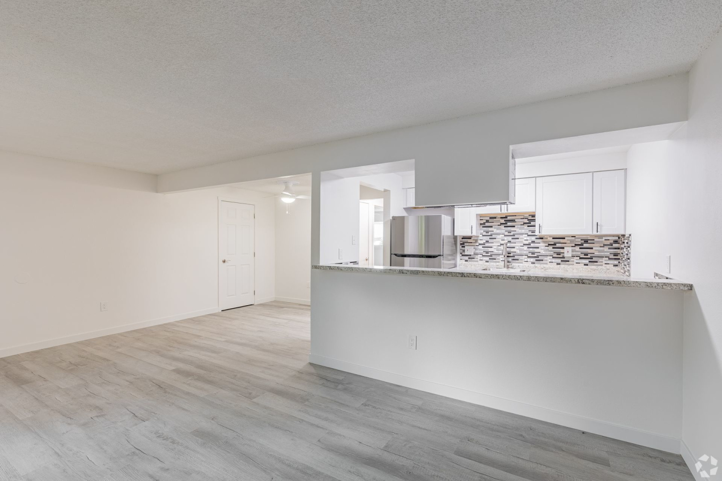 Garden View Apartments Image 32
