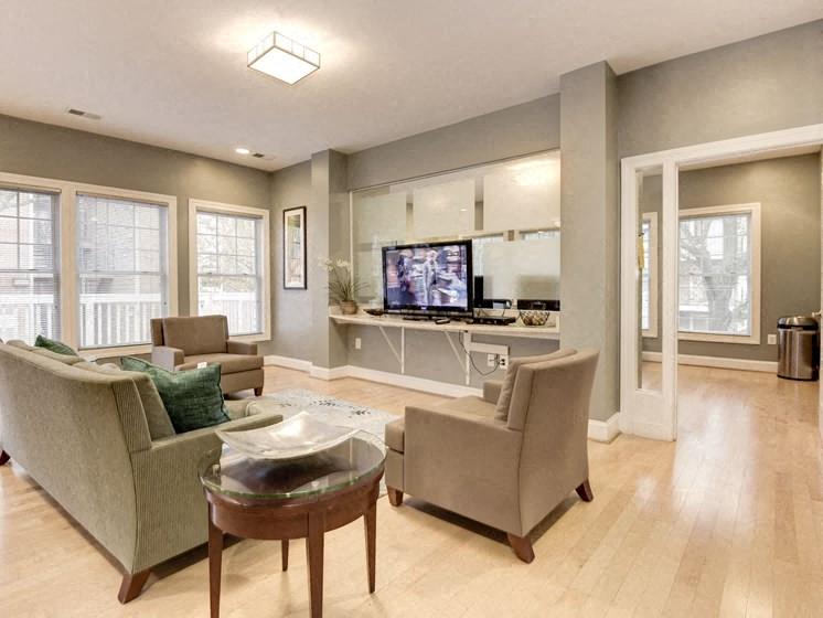 Henley at Kingstowne Image 17