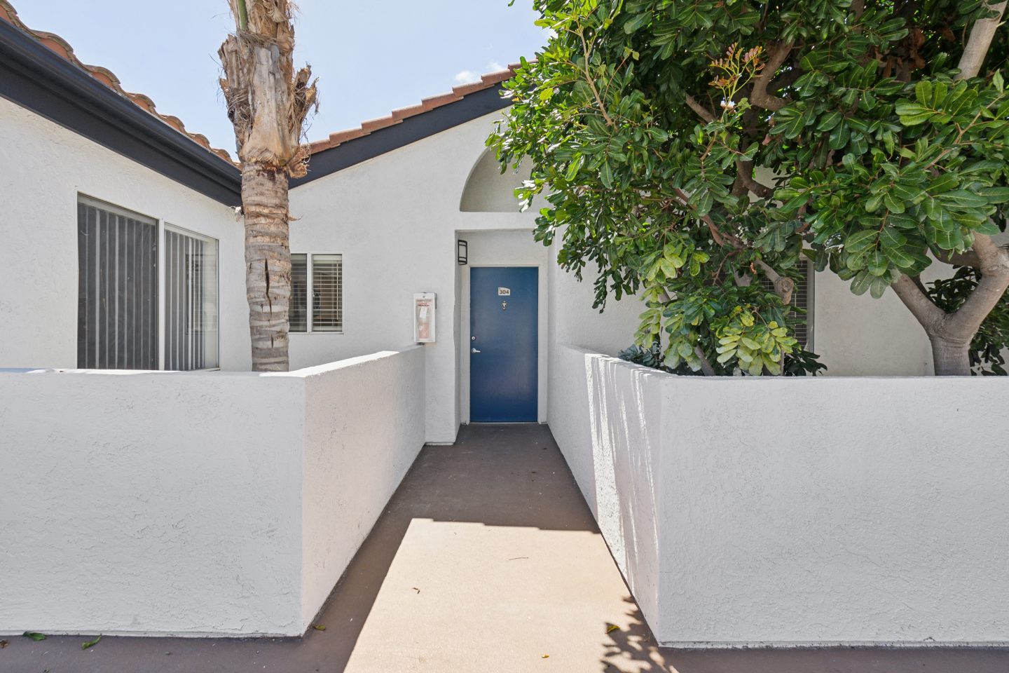 Newport Palms Apartments Image 10