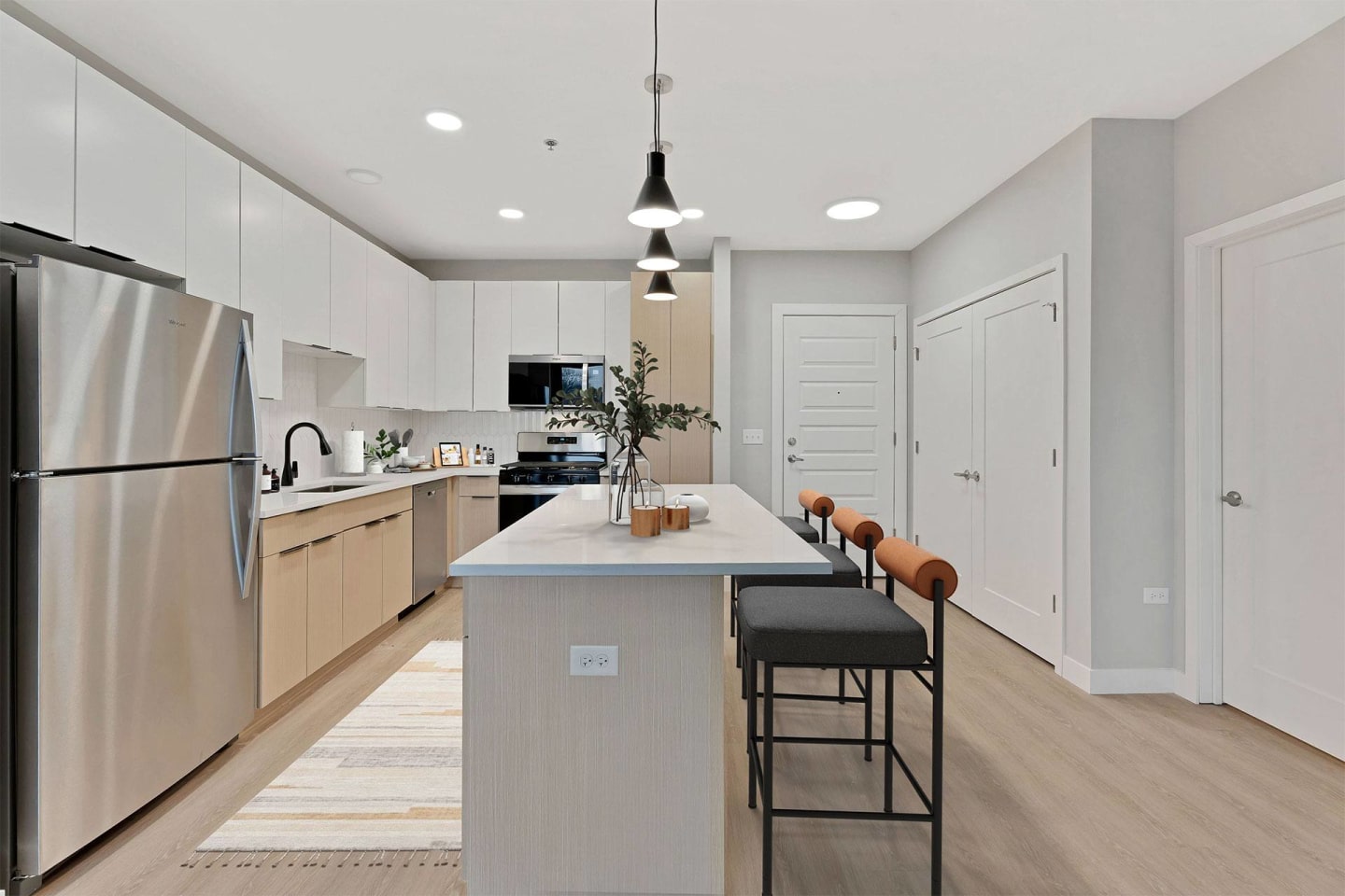 Metro 19 Apartments Image 18
