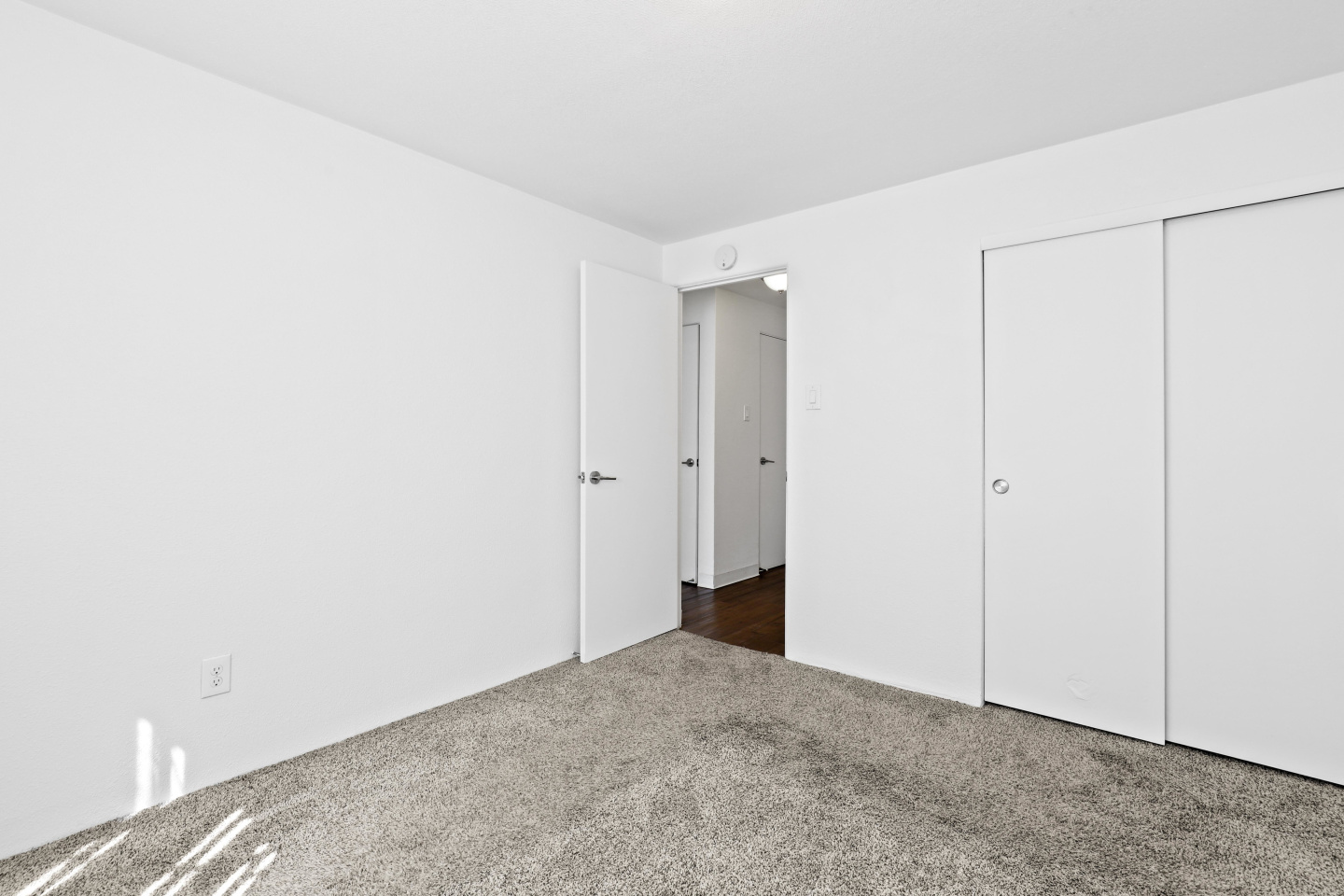 2800 W 26th Image 12
