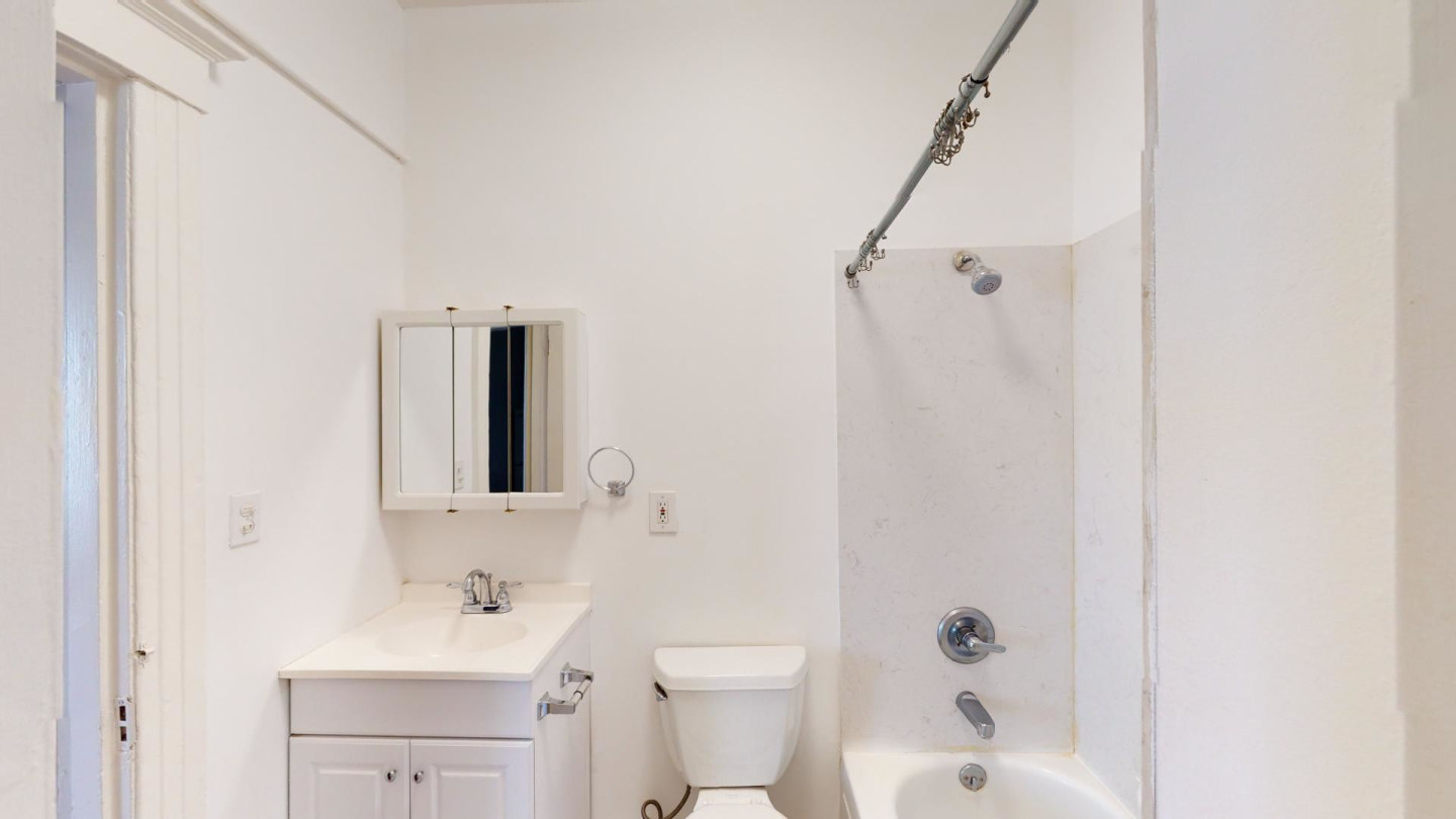 720 Jones Street Image 10
