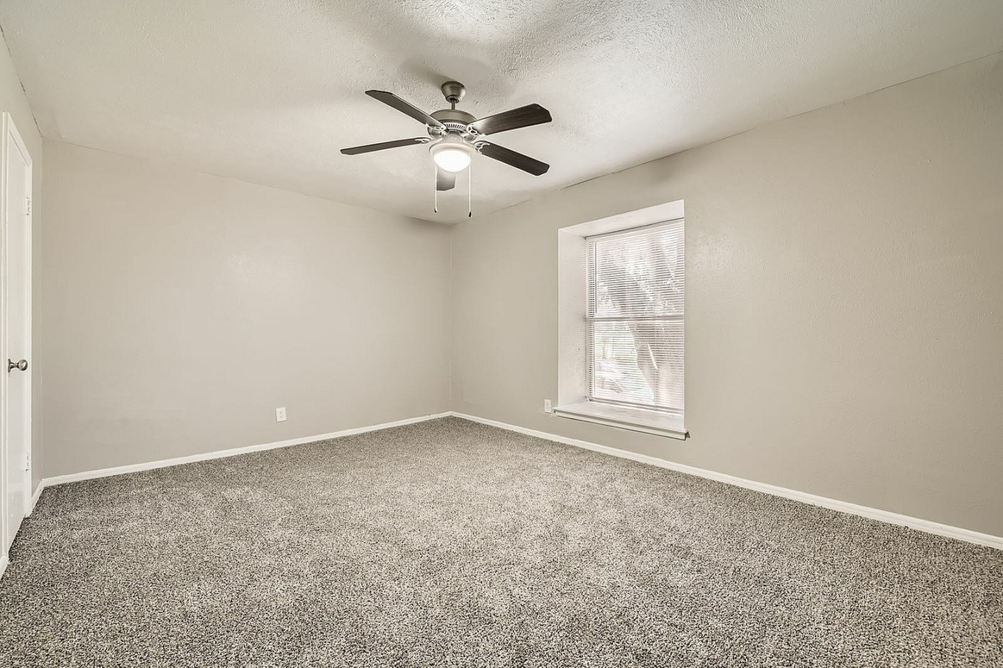 Ridgmar Oaks Image 24
