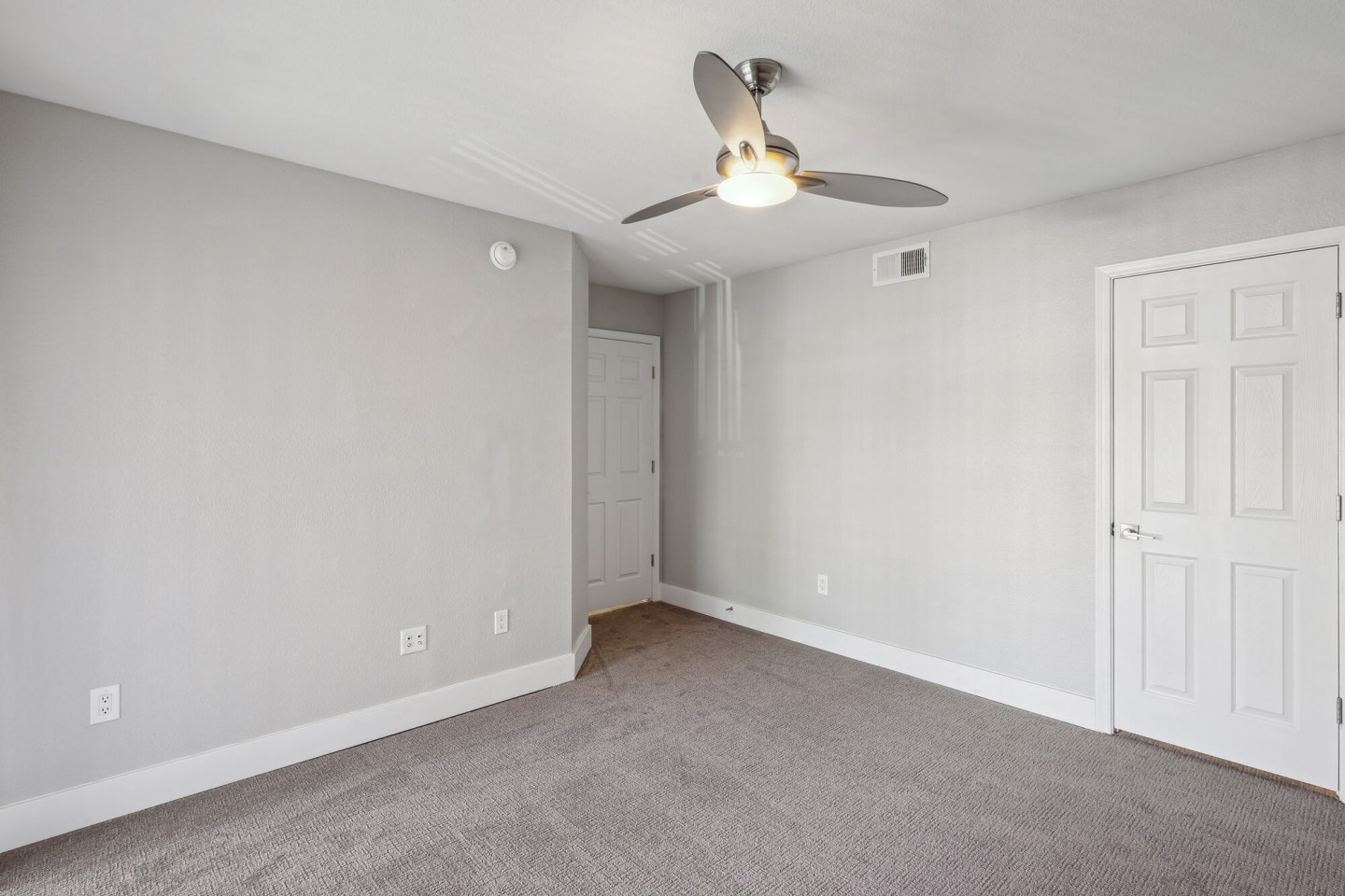 Lennox luxury living Image 12