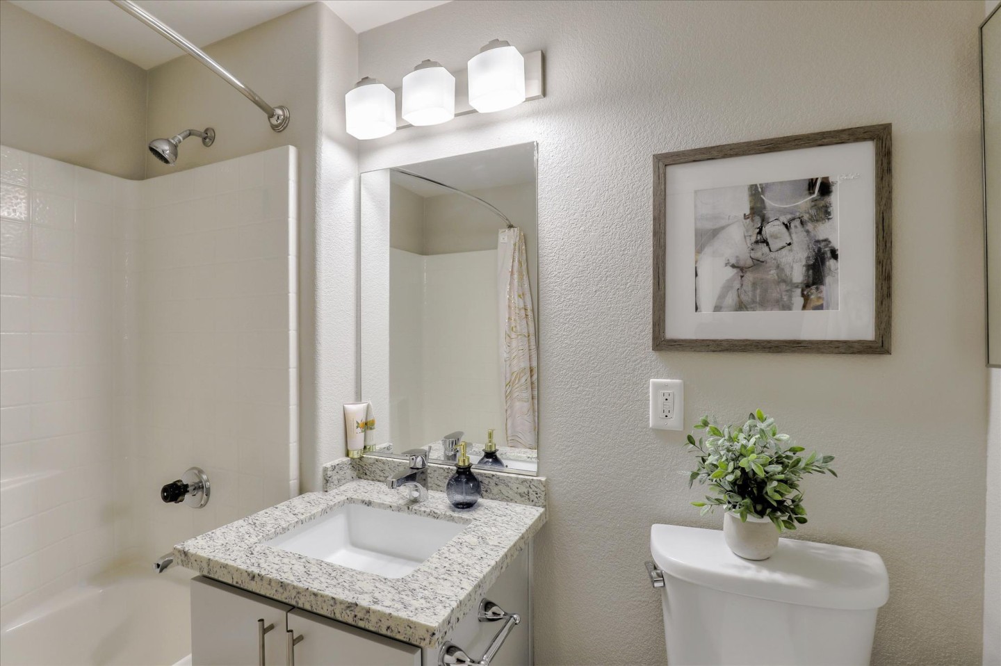 South Valley Ranch Apartments Image 15