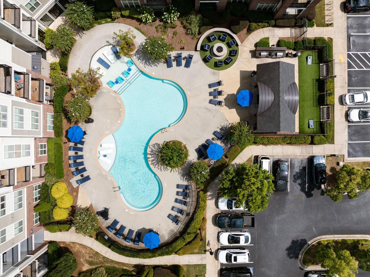 400 Belmont Image 7