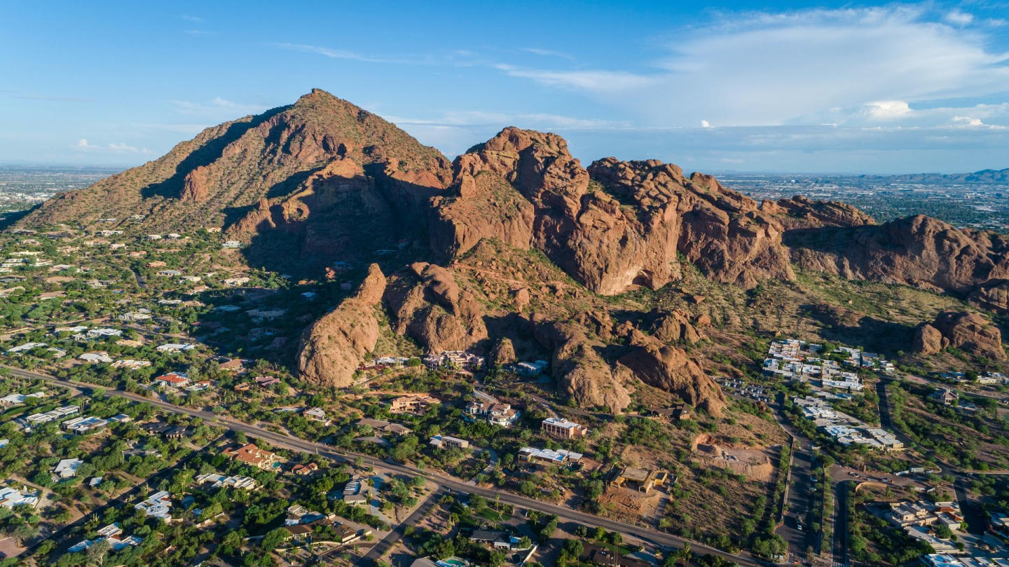Camelback Village Apartments Image 36