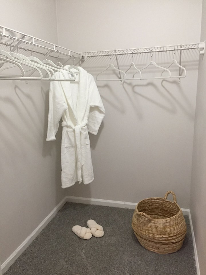Collingwood Luxury Apartment Image 3