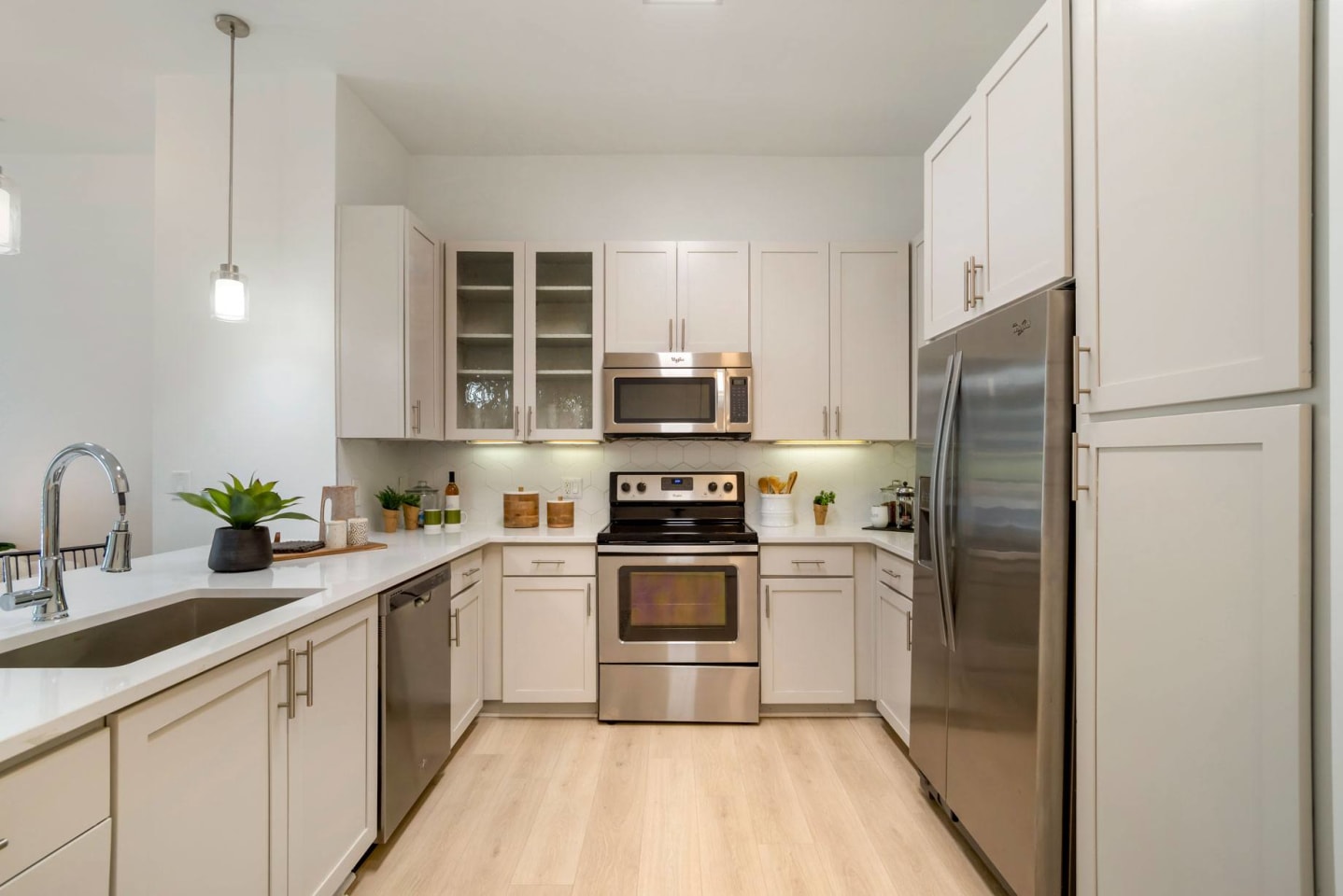 Allure Apartments Image 4