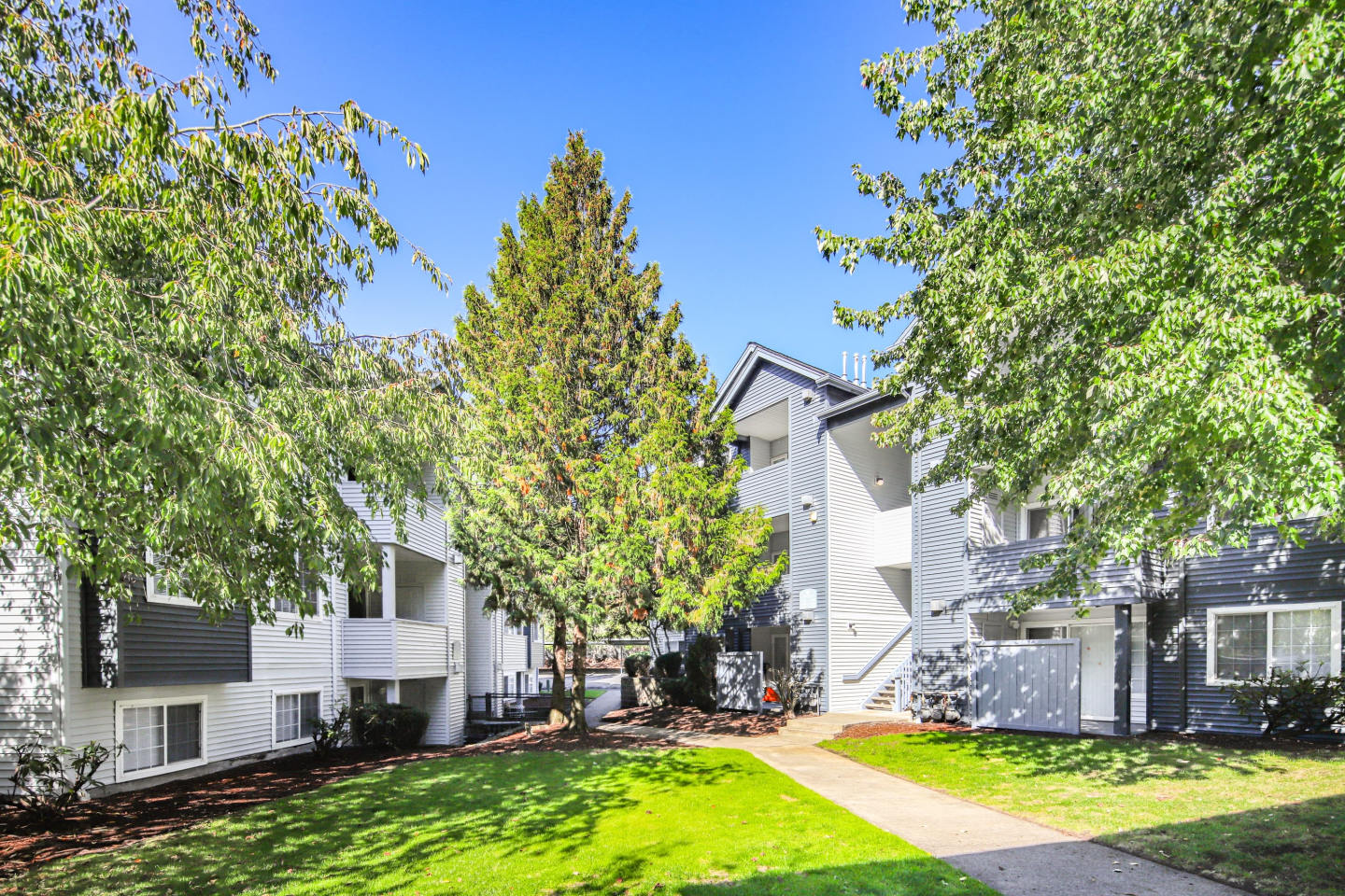 Copper Creek Apartment Homes Image 3