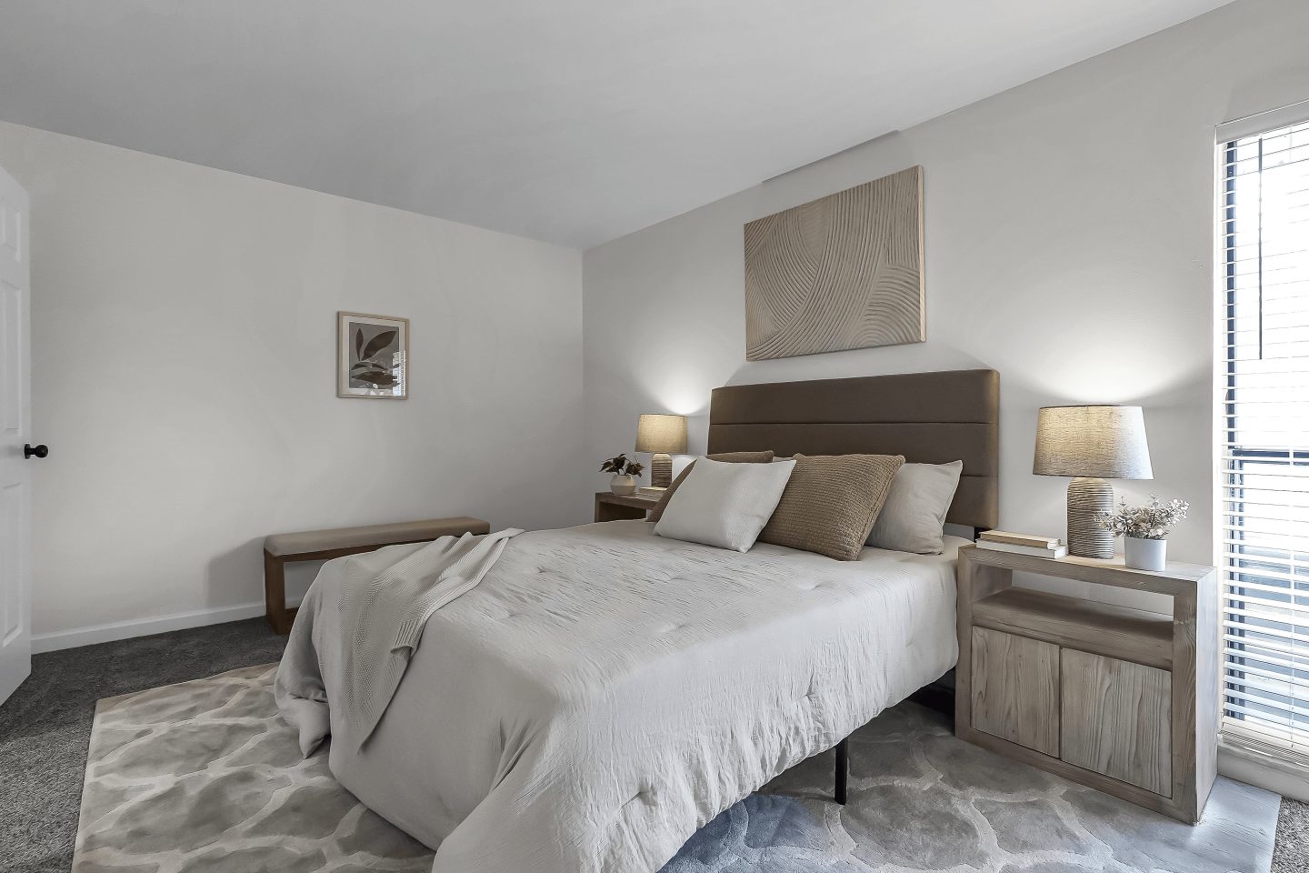 1289 | A Rental Condo Community Image 11