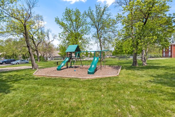 Glen Ridge Manor Image 13
