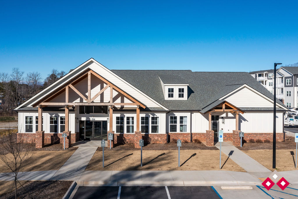 Summit at Hendersonville Image 52