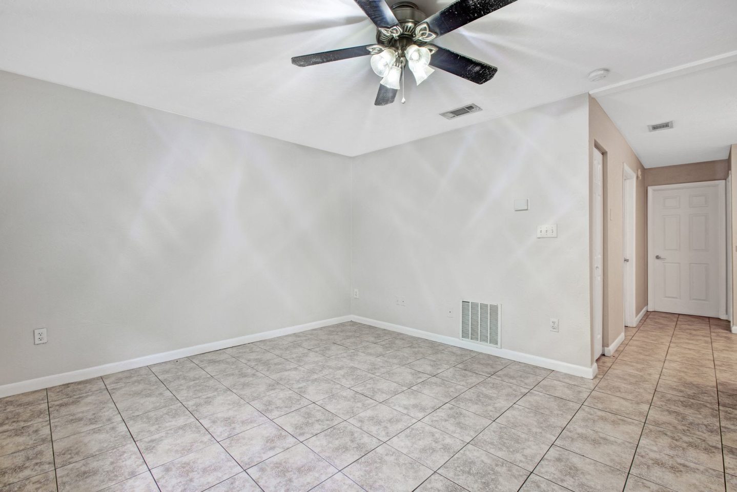 Cypress Villas Image 9