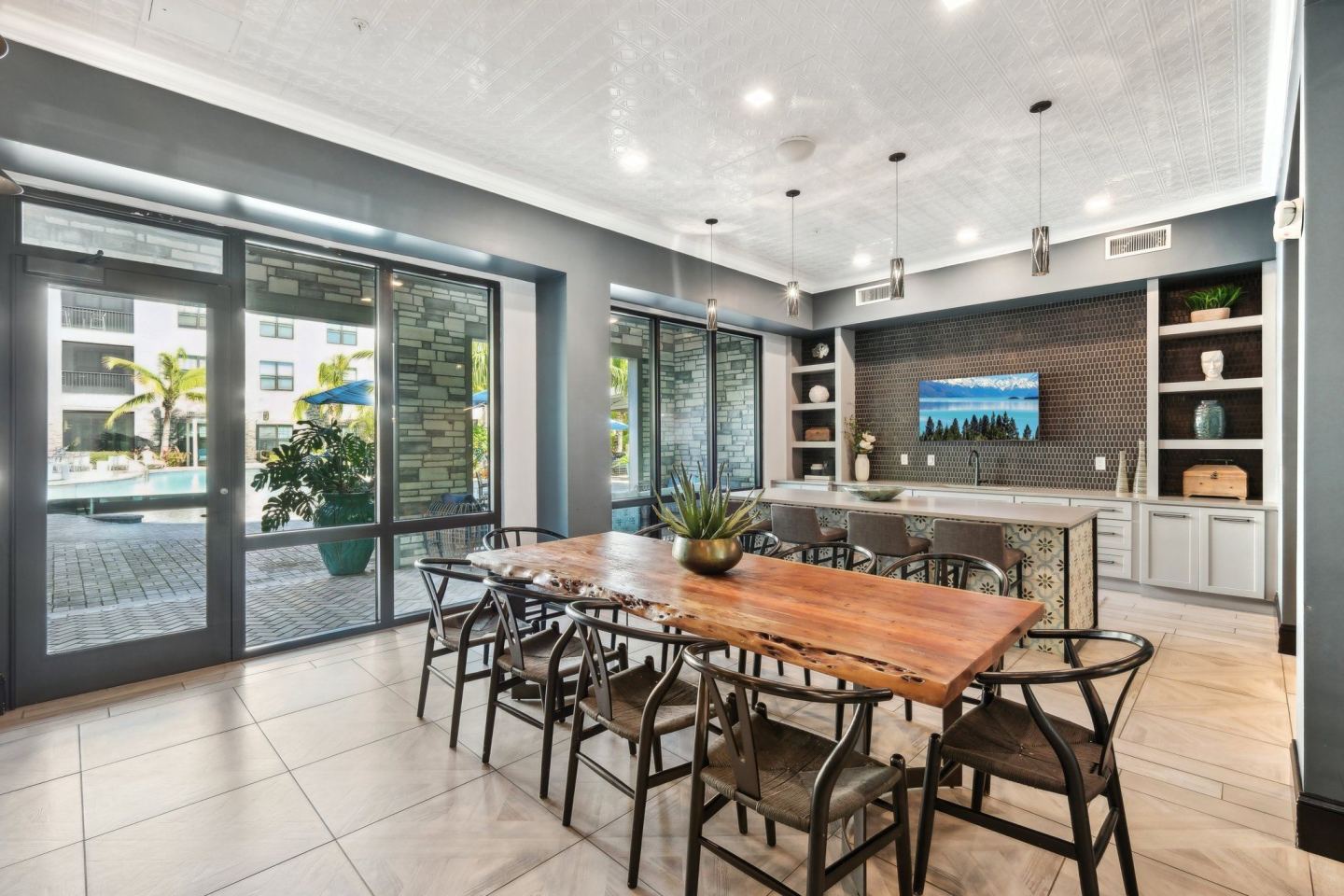 Axis One Image 53