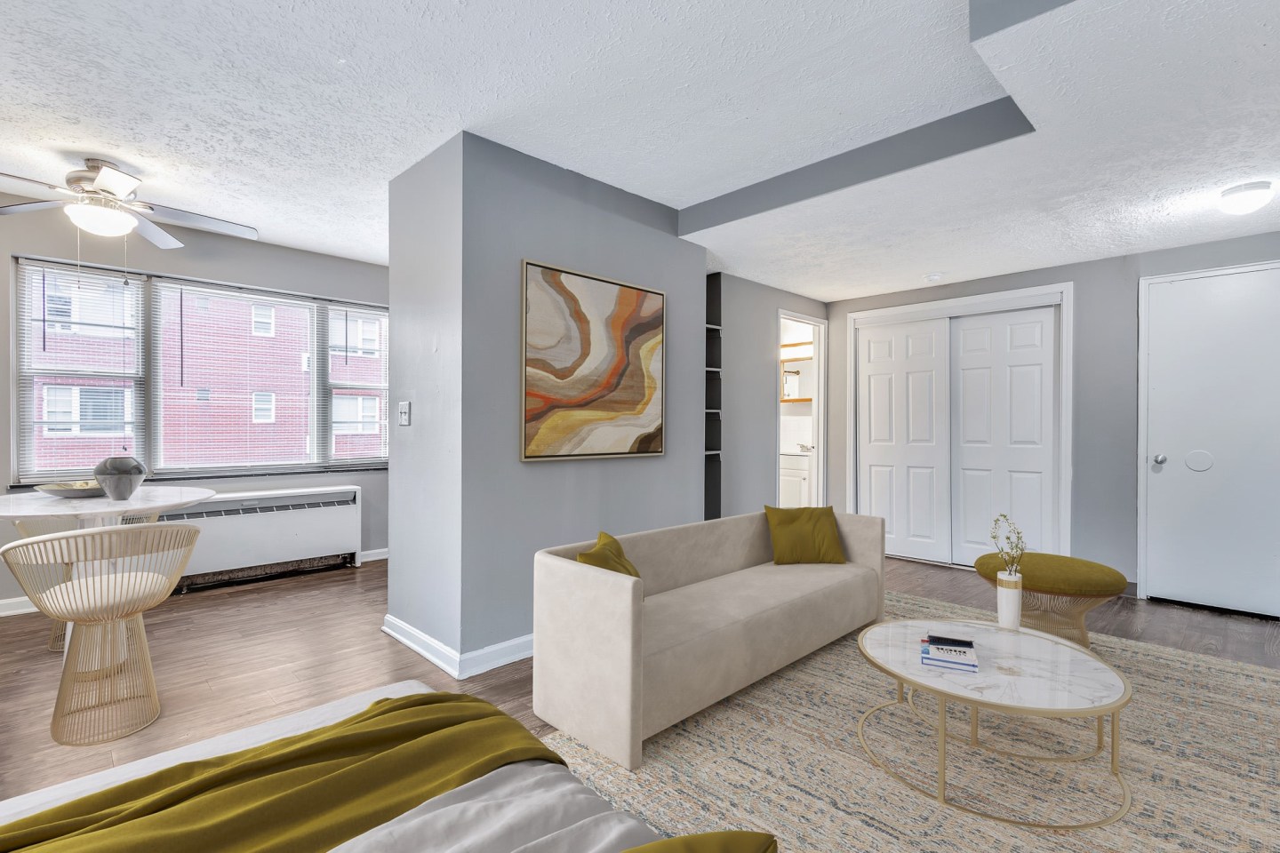 Park Chateau Apartments Image 7
