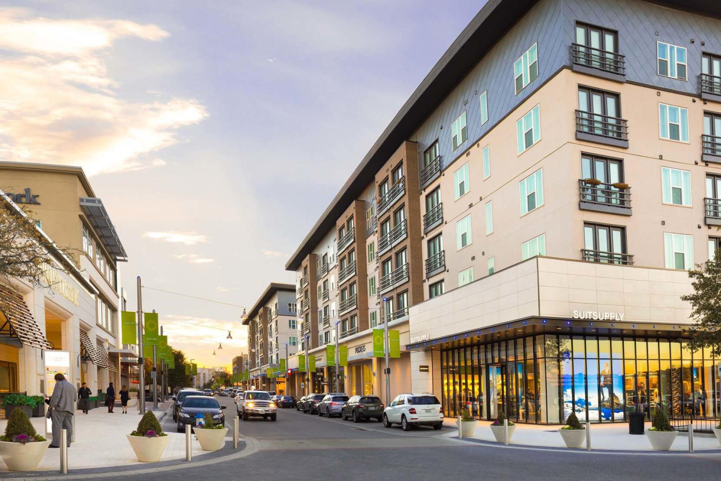 The Grand at Legacy West Image 25