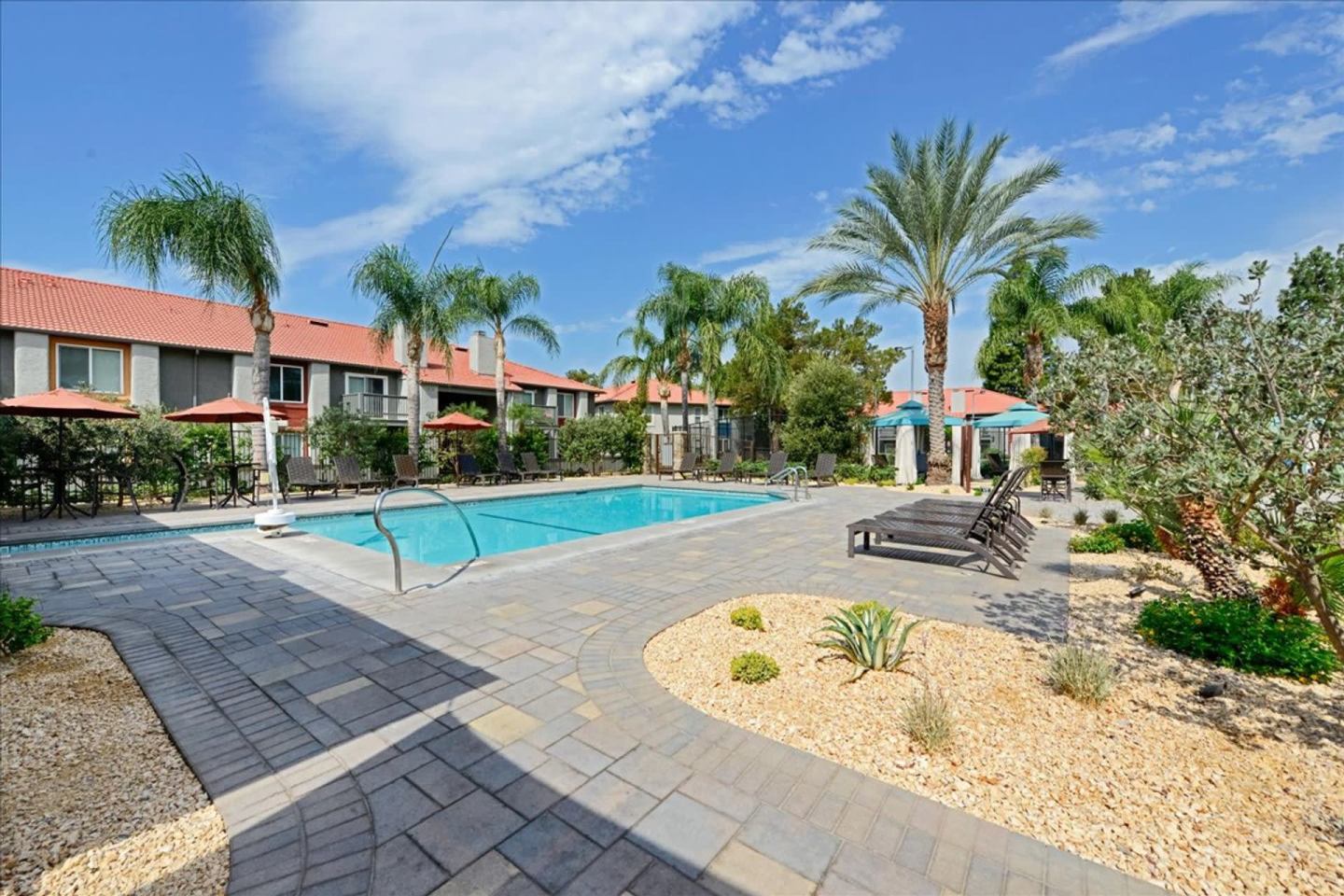Corona Pointe Resort Image 57
