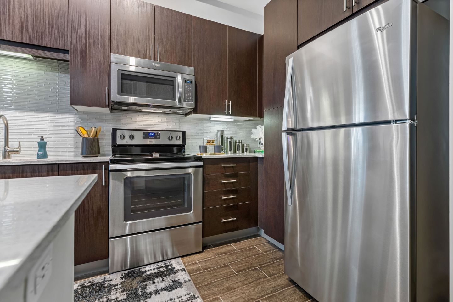 Pearl Dadeland Image 4