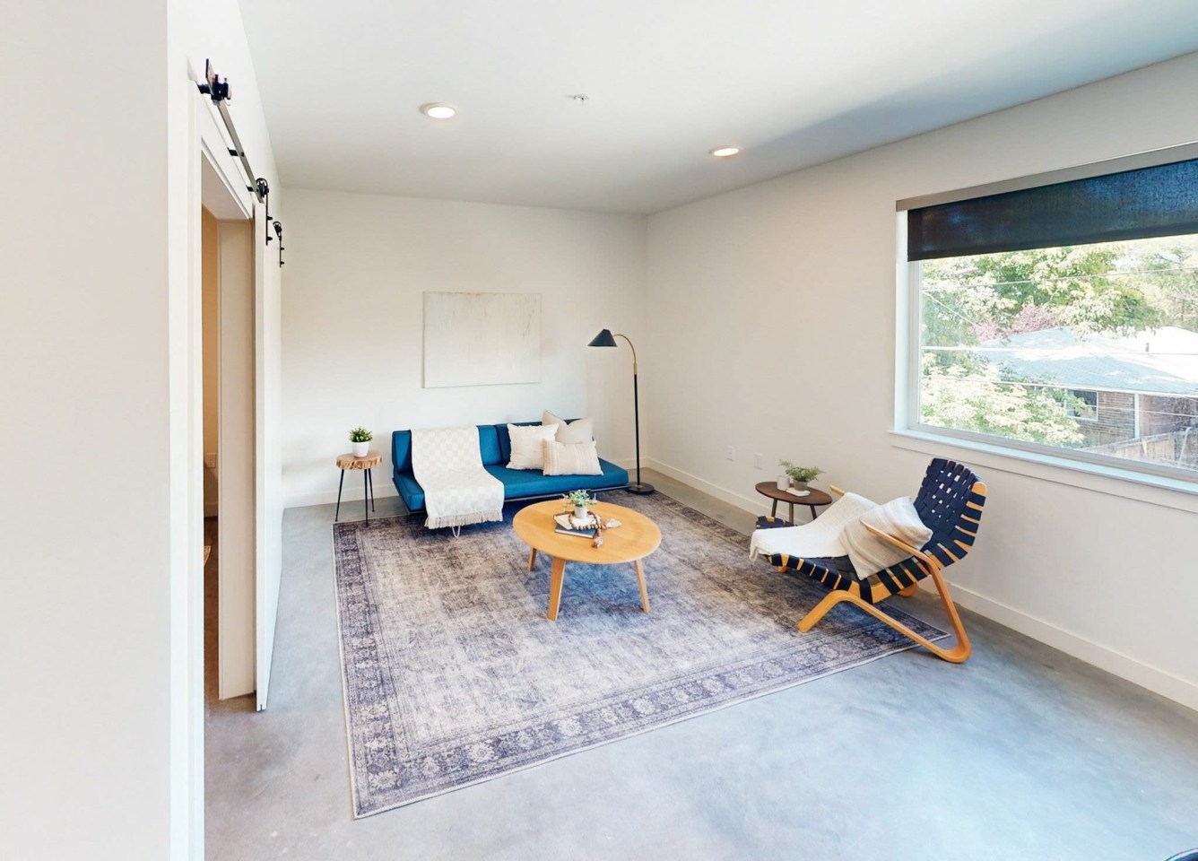 Izzy Apartments Image 9