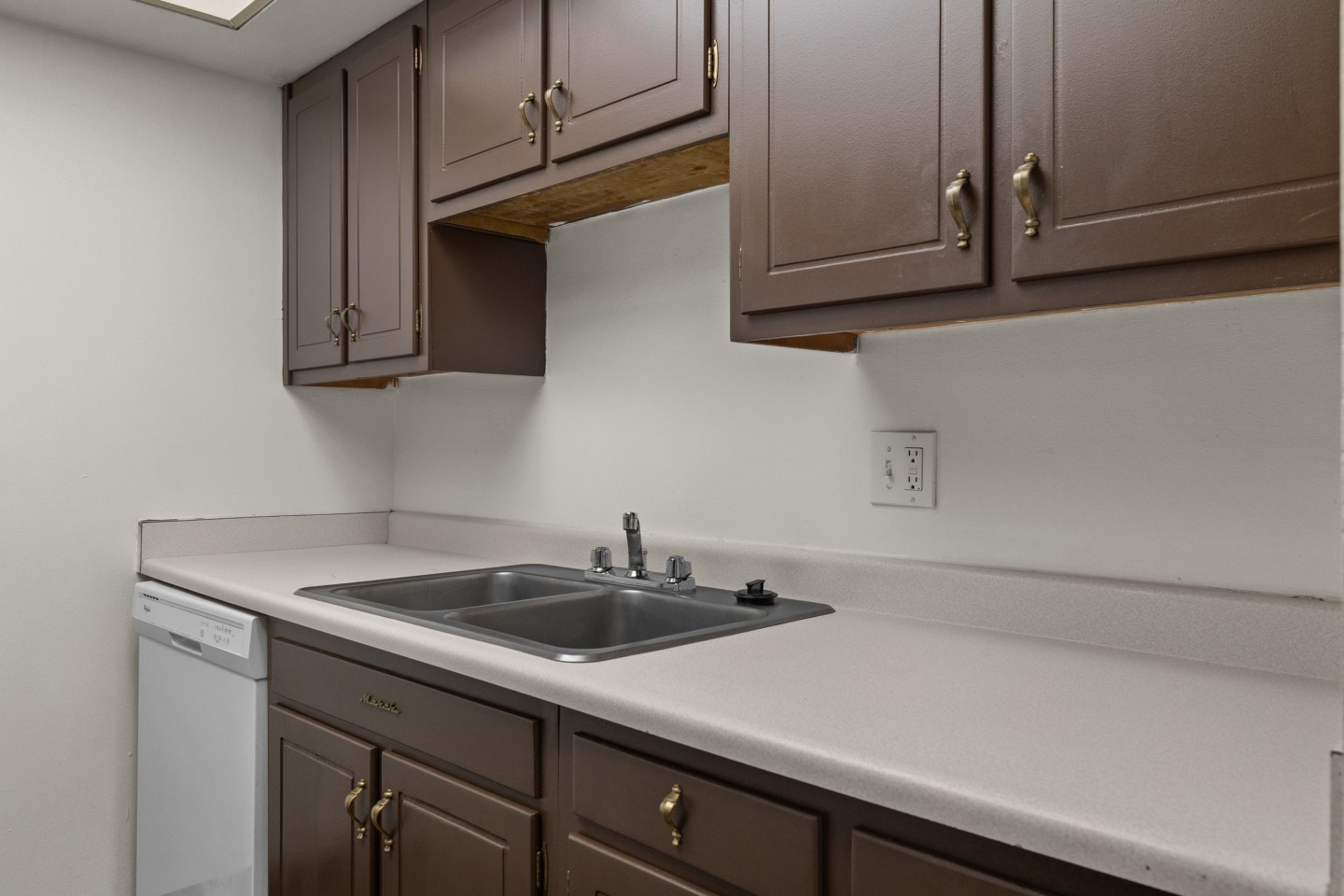 Conquistador Apartments Image 18