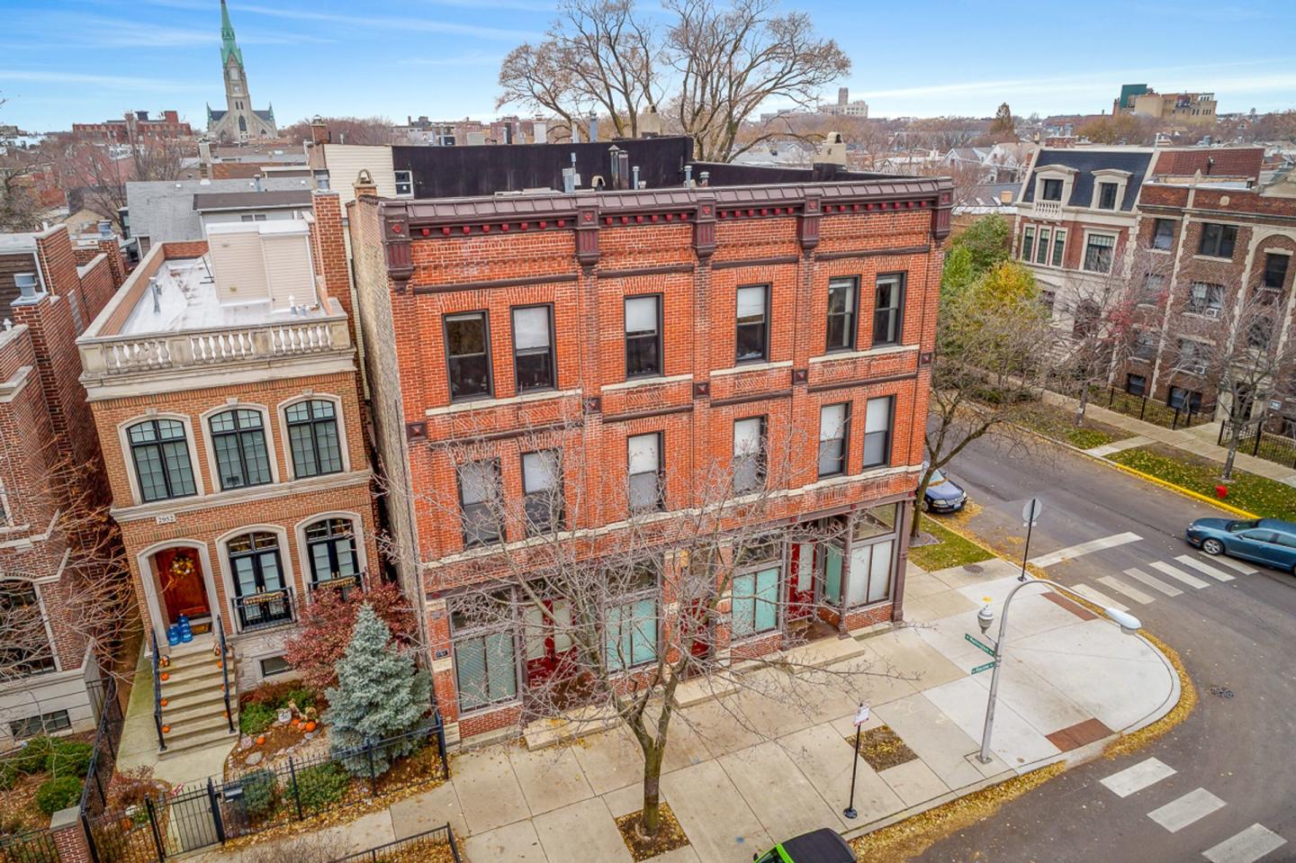 2954 North Racine Ave. Apt. Image 4