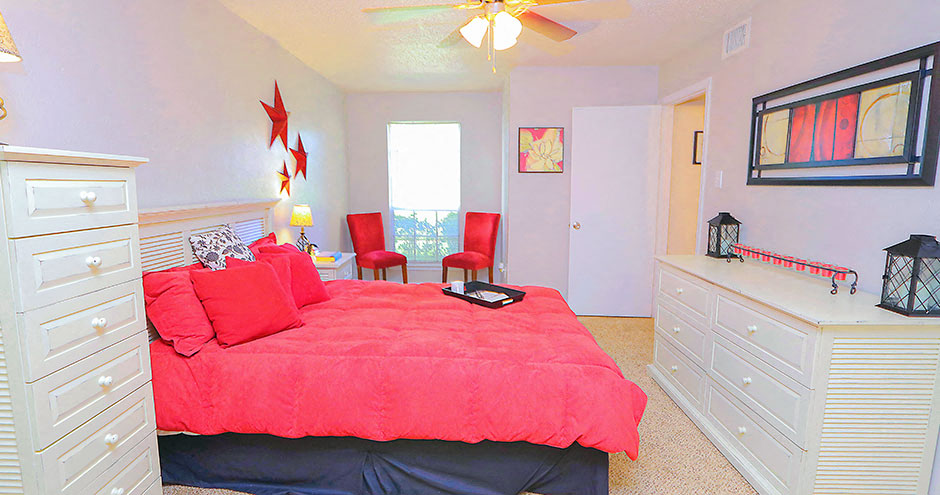 The Ashton Apartments Image 12