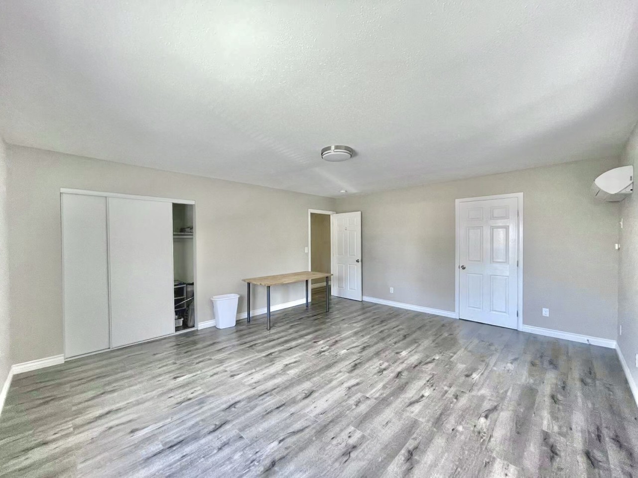 1100 Exposition Blvd - Co-Living Image 4