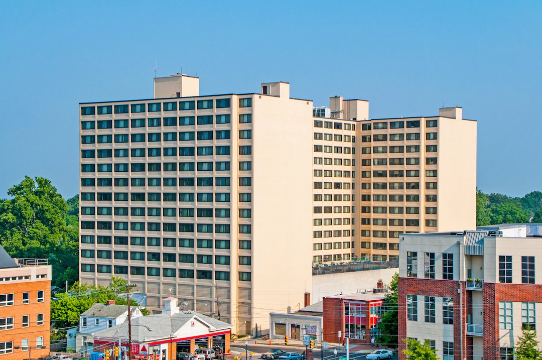 Silver Spring Towers Image 12
