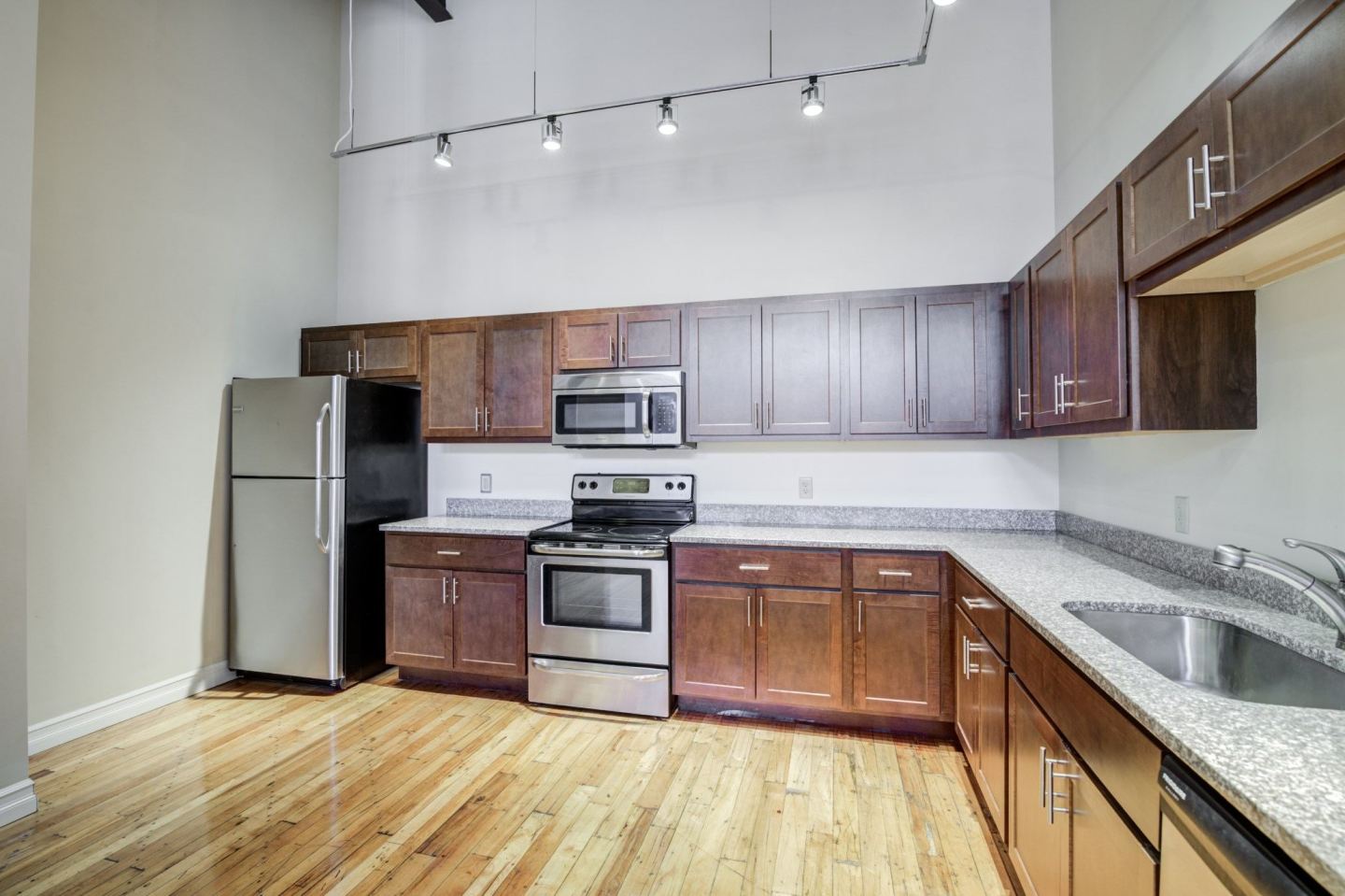 Albany Lofts at One Broadway Image 23